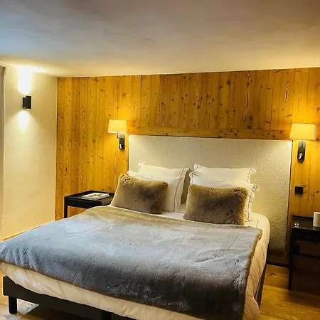 Red Apartment Megeve